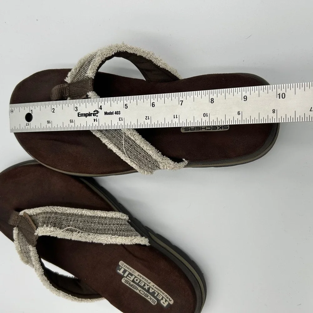 Skechers Relaxed Fit Sandals Mens 9 Brown Memory Foam 360 Canvas Flip Flops